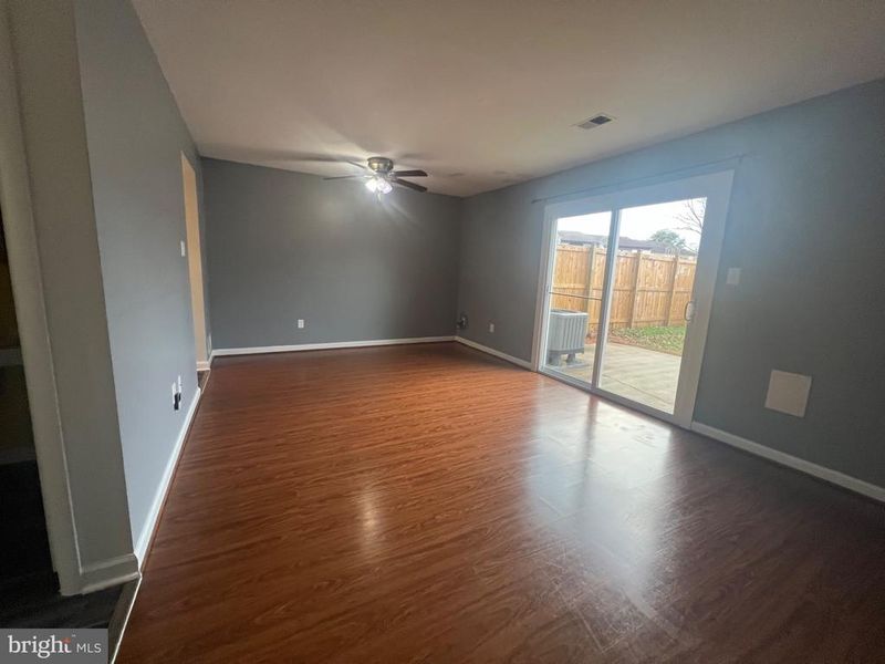 8826 Stauffer Rd, Walkersville, MD 21793