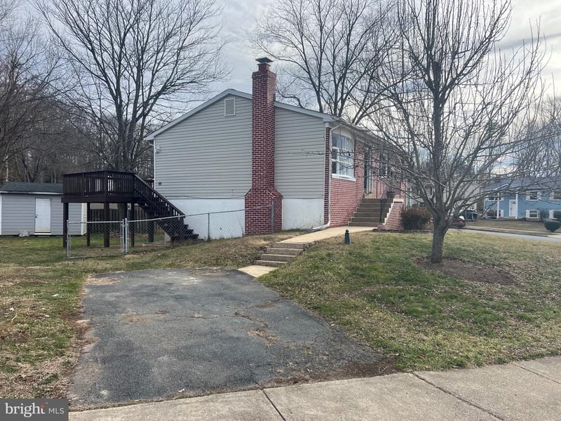 13909 Mattapony Dr, Woodbridge, VA 22193