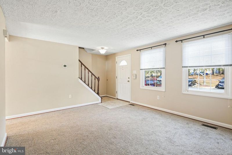 10747 Glen Hannah Dr, Laurel, MD 20723