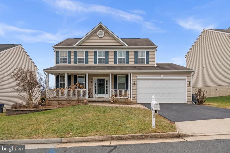 35507 Saint James Dr, Round Hill, VA 20141