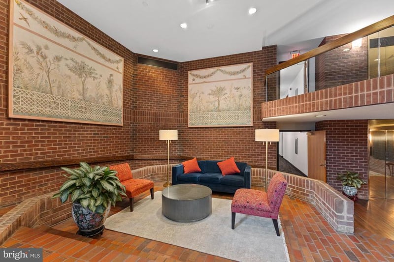 1099 22nd St NW #601, Washington, DC 20037