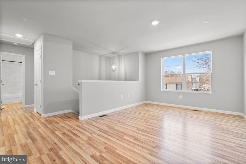 923 57th Pl, Fairmount Heights, MD 20743