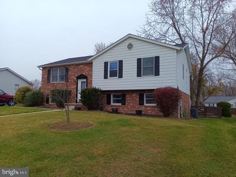 17 Wood St, Woodsboro, MD 21798