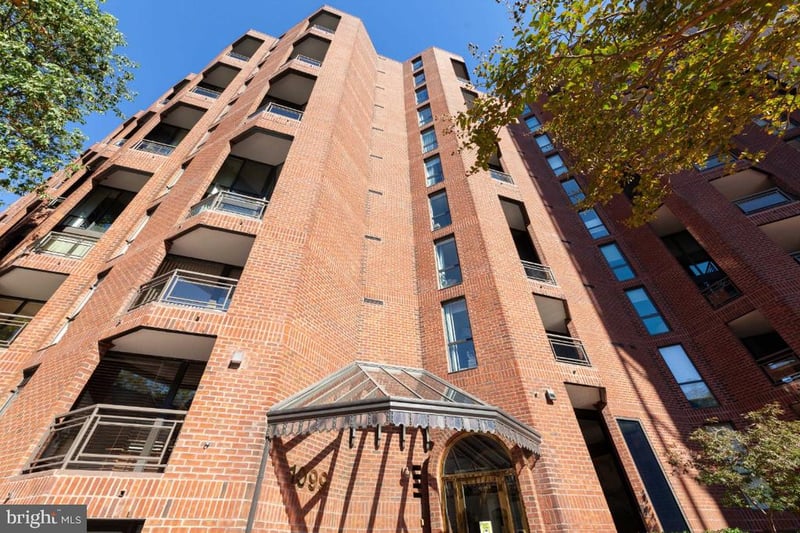 1099 22nd St NW #601, Washington, DC 20037