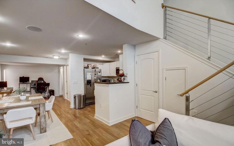 1201 E West Hw #001, Silver Spring, MD 20910
