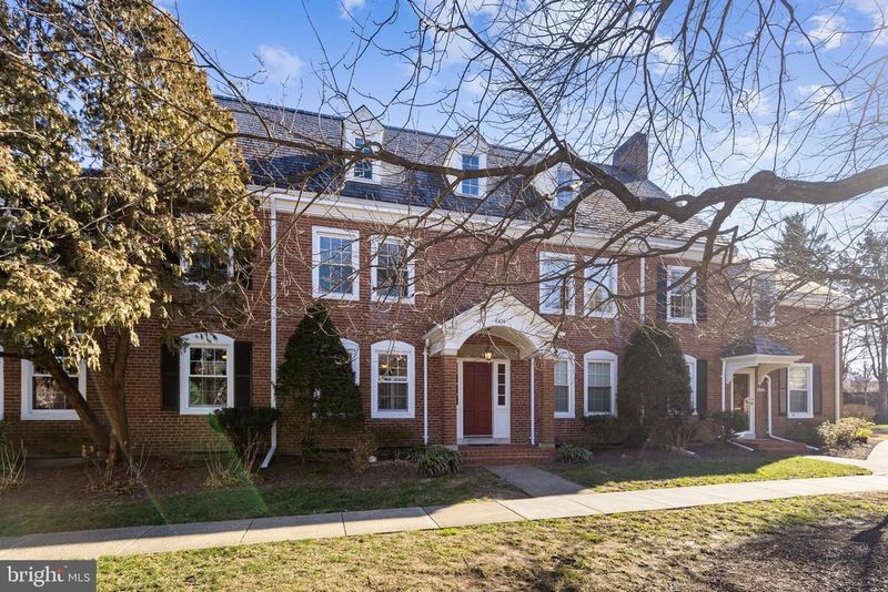 4426 36th St S #A1, Arlington, VA 22206