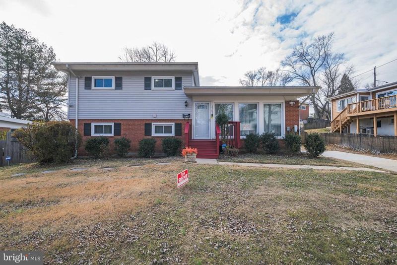2303 Pinneberg Ave, Rockville, MD 20851