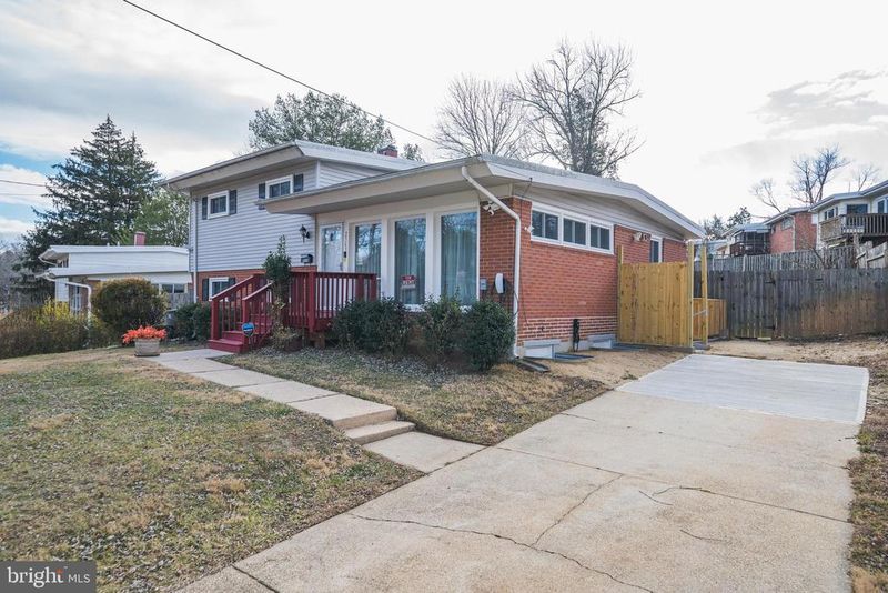 2303 Pinneberg Ave, Rockville, MD 20851