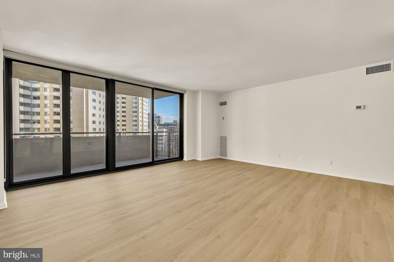 4620 N Park Ave #1211E, Chevy Chase, MD 20815