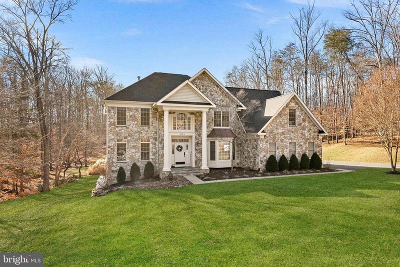 8138 Rondelay Ln, Fairfax Station, VA 22039