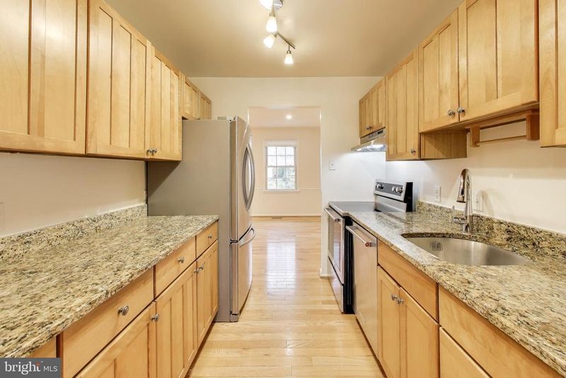 47 Rye Ct, Gaithersburg, MD 20878