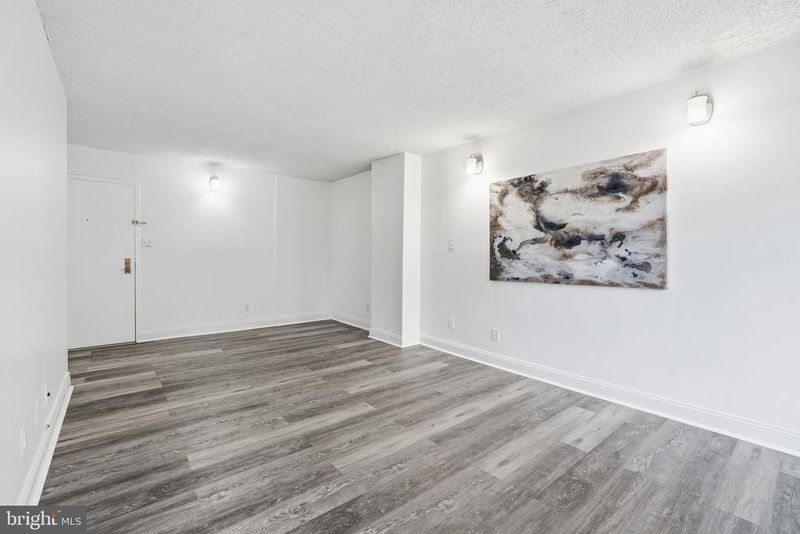 2311 Pimmit Dr #105, Falls Church, VA 22043