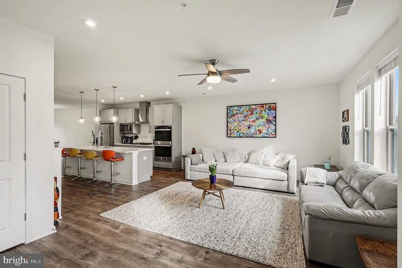 45956 Swallow Ter, Sterling, VA 20165