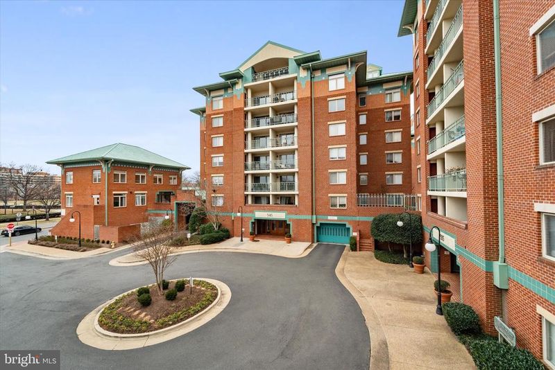 545 Braddock Rd E #602, Alexandria, VA 22314