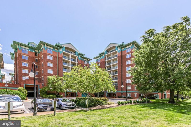 545 E Braddock Rd #207, Alexandria, VA 22314