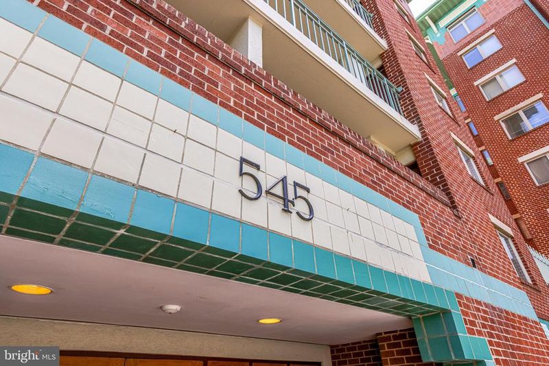 545 E Braddock Rd #207, Alexandria, VA 22314