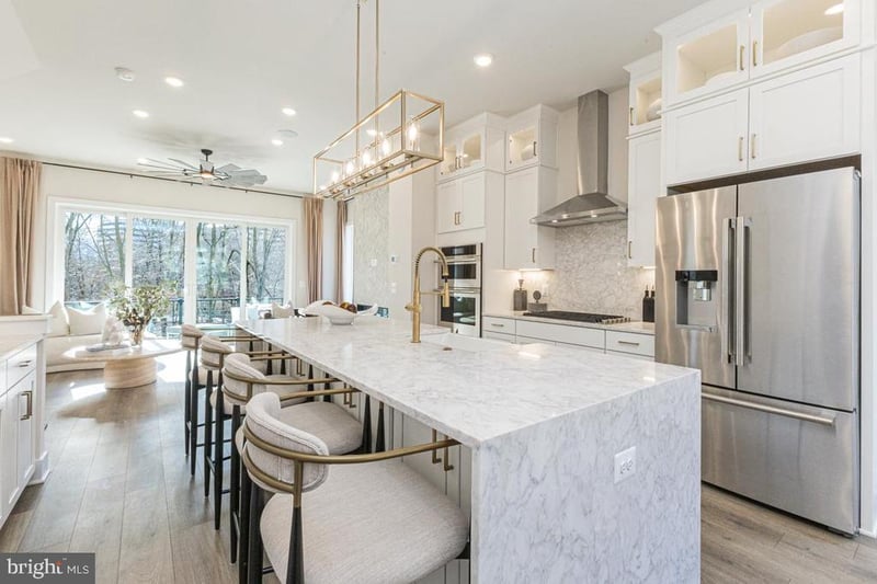 11595 Patriotic Ln, Reston, VA 20190