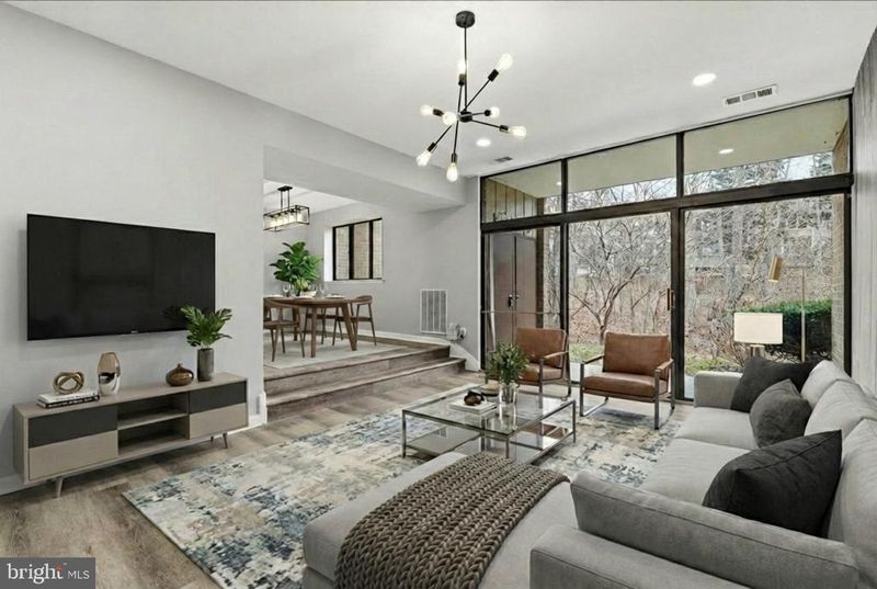 1657 Parkcrest Cir #100, Reston, VA 20190