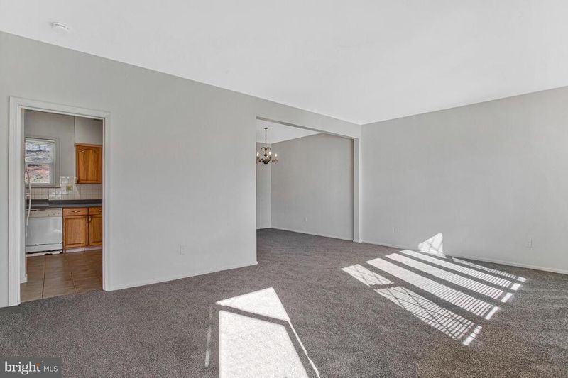 8345 Verona Dr, Hyattsville, MD 20784