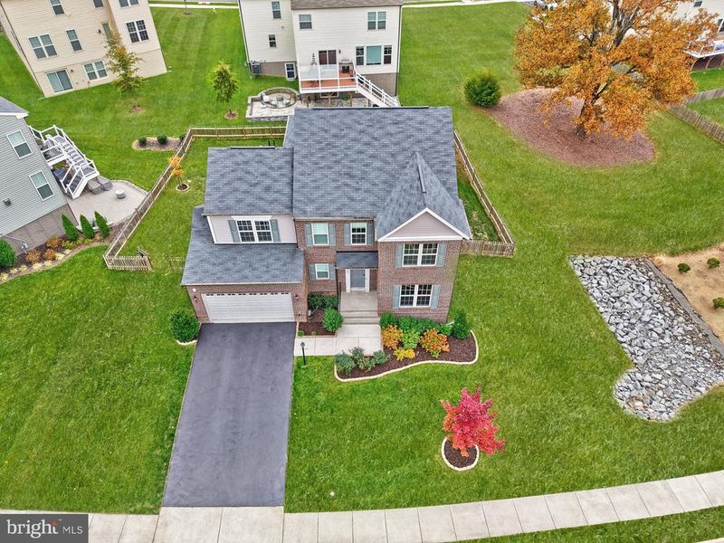 9587 Kimbleton Hall Loop, Manassas Park, VA 20111