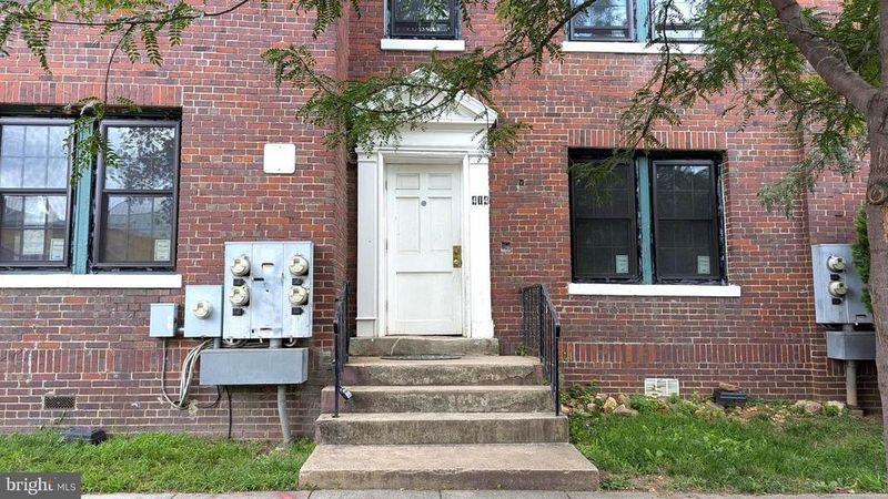 414 18th St NE, Washington, DC 20002