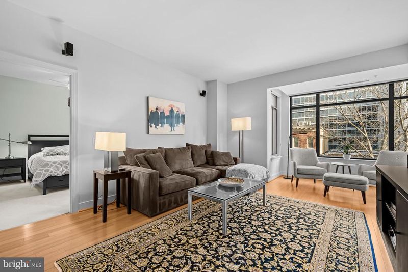 2425 L St NW #537, Washington, DC 20037