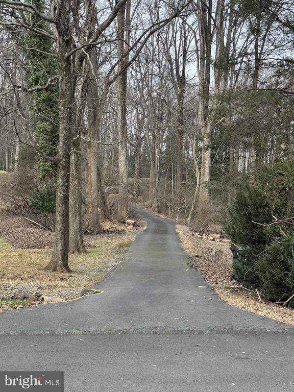 9338 Campbell Rd, Vienna, VA 22182