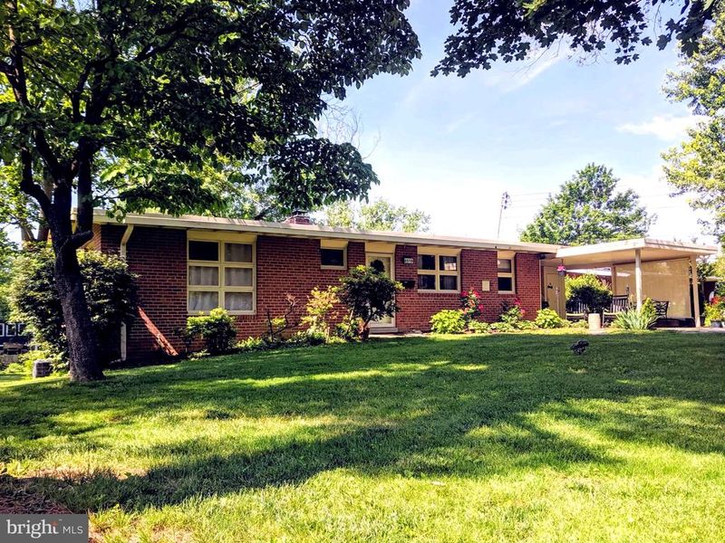 6519 Byrnes Dr, Mclean, VA 22101