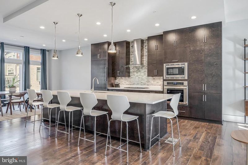 5348 Merriam St, Bethesda, MD 20814