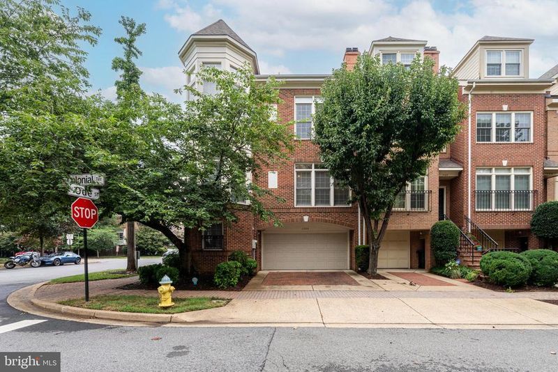 1500 N Colonial Ter, Arlington, VA 22209
