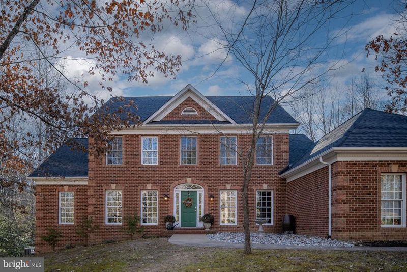 916 Decatur Rd, Stafford, VA 22554