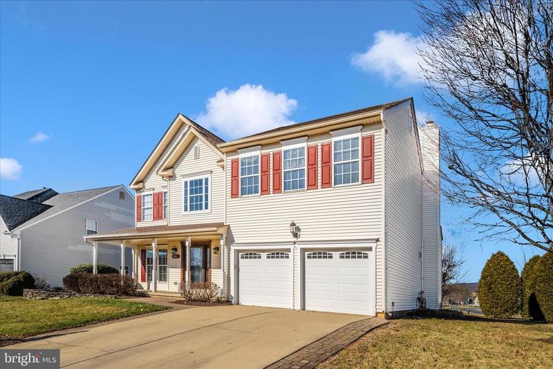 601 Huntover Ln, Frederick, MD 21703