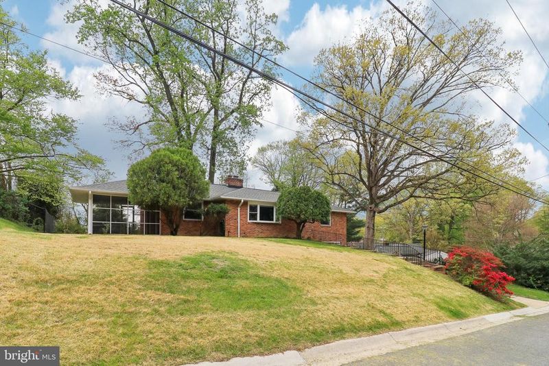405 Southwest Dr, Silver Spring, MD 20901
