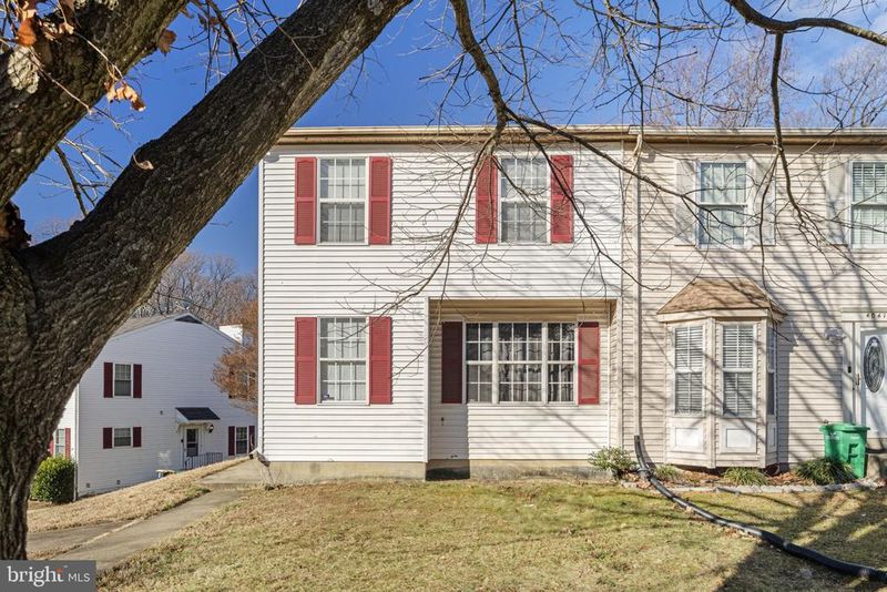 4043 Silver Park Ter, Suitland, MD 20746