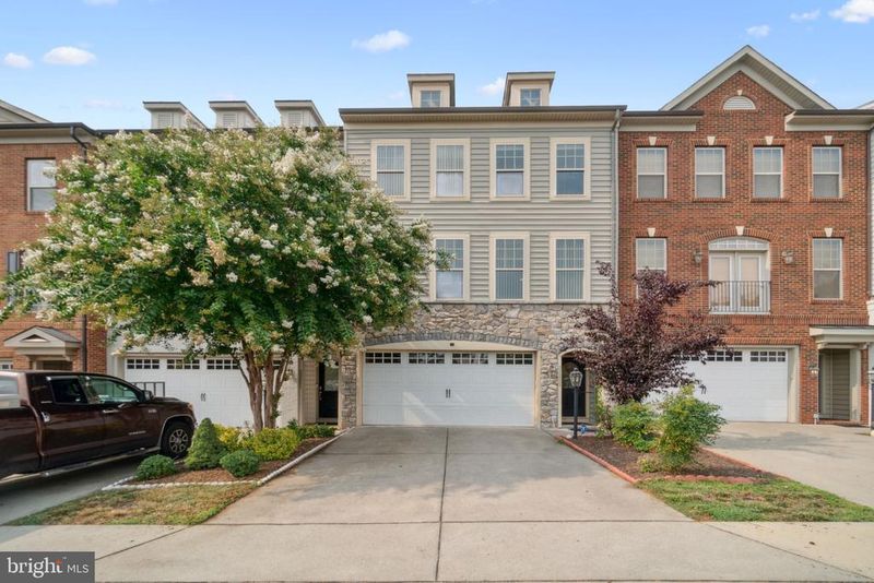 22201 Falling Ter, Ashburn, VA 20148