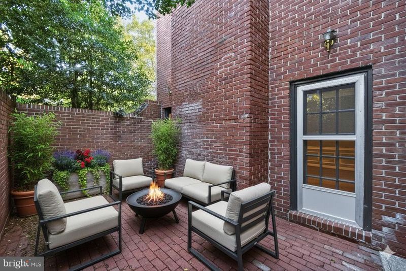 4200 River Rd NW, Washington, DC 20016