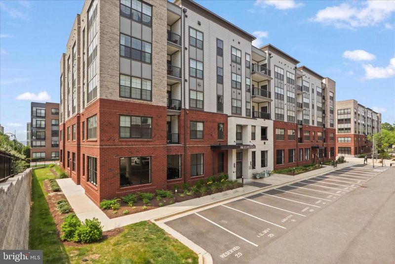 106 Saint Ives Pl #207, National Harbor, MD 20745