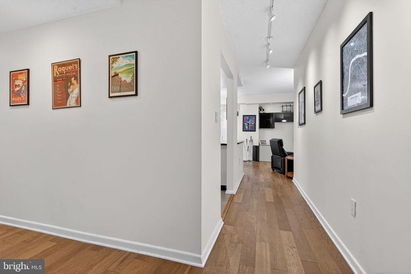 1045 31st St NW #21, Washington, DC 20007