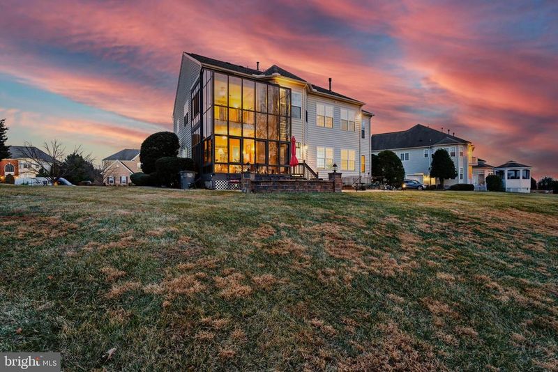 22407 Dolomite Hills Dr, Ashburn, VA 20148