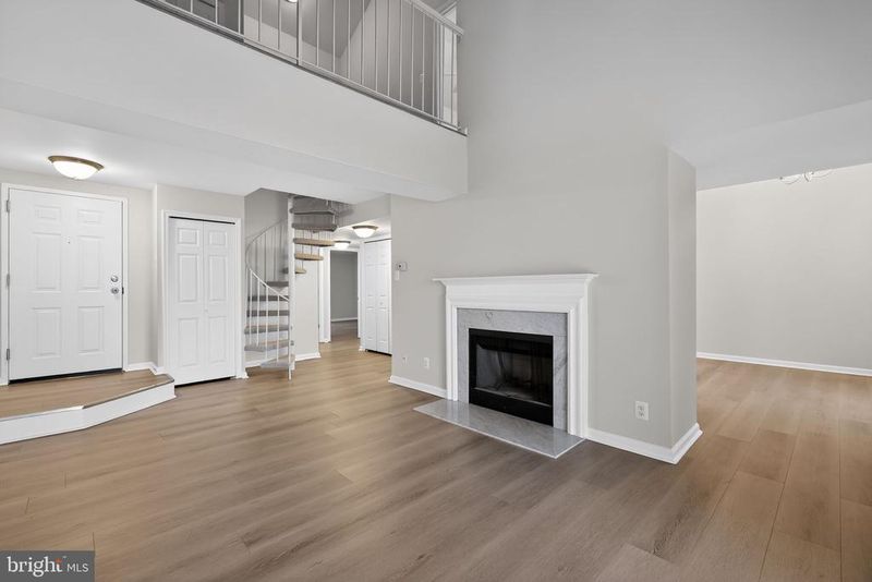 7 Pickering Ct #7-201, Germantown, MD 20874