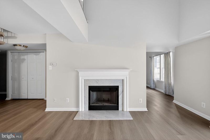 7 Pickering Ct #7-201, Germantown, MD 20874