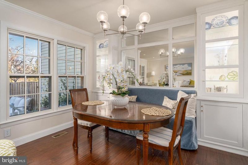 1828 Duffield Ln, Alexandria, VA 22307