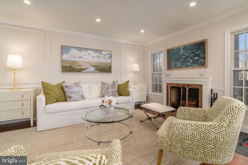 1828 Duffield Ln, Alexandria, VA 22307