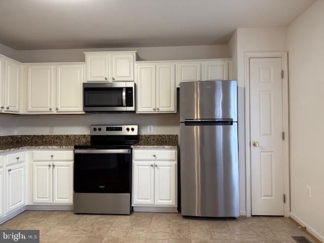 201 Merrill Ct, Stafford, VA 22554