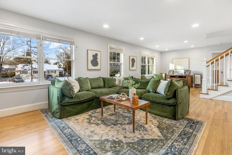 3101 N Toronto St, Arlington, VA 22213