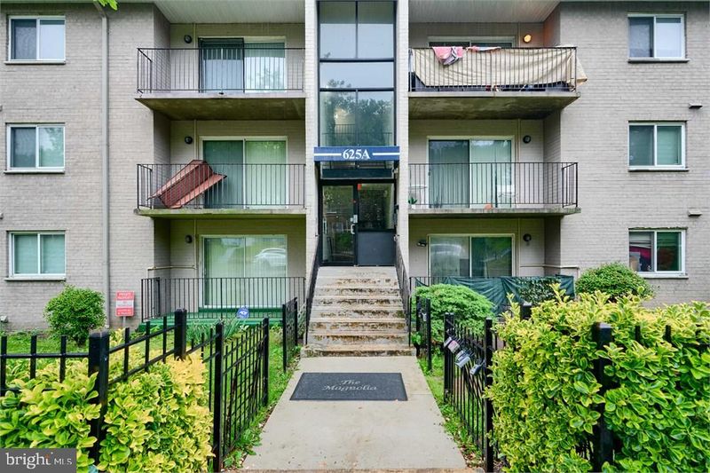 625 A Chesapeake St SE #205, Washington, DC 20032