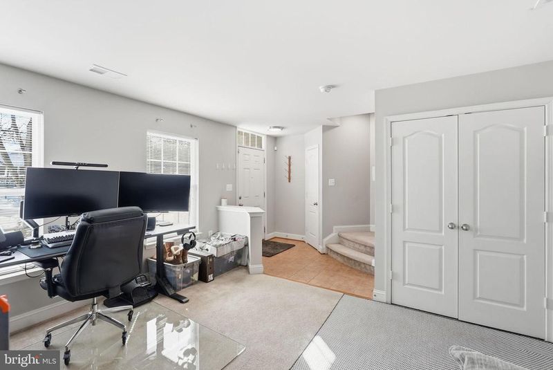 5027 Potomac Highlands Cir, Triangle, VA 22172