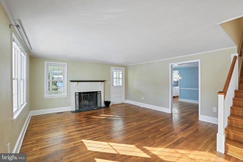 391 E Colonial Hw, Hamilton, VA 20158