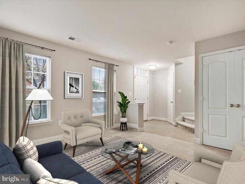 5027 Potomac Highlands Cir, Triangle, VA 22172