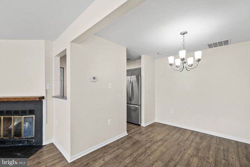 7614 Jordon Hollow Ct, Manassas, VA 20109